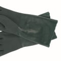 Gants et masques de protection pour l'étanchéité du béton